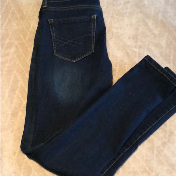 Aeropostale Dark-Washed Skinny Jeans - Picture 2 of 4